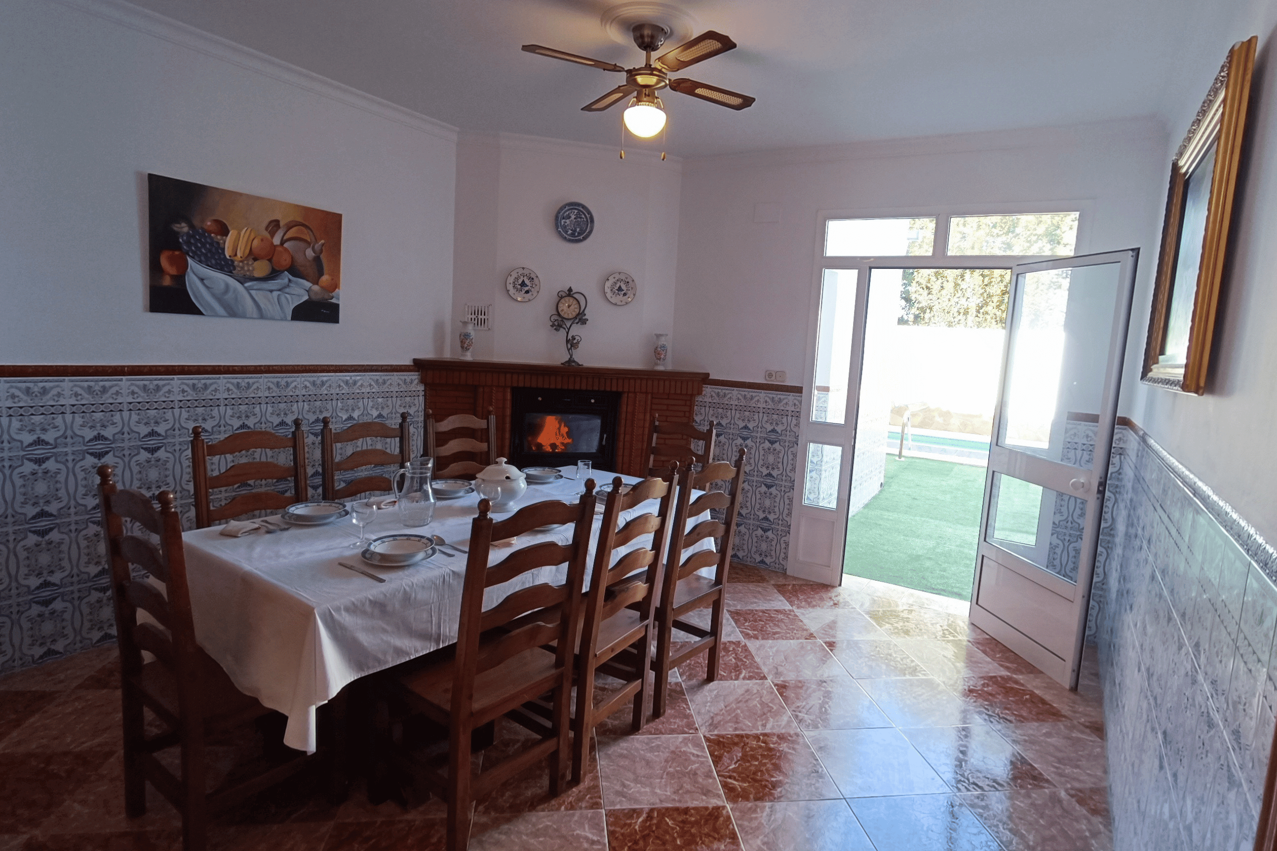 Casa Rural en Málaga con piscina Comedor